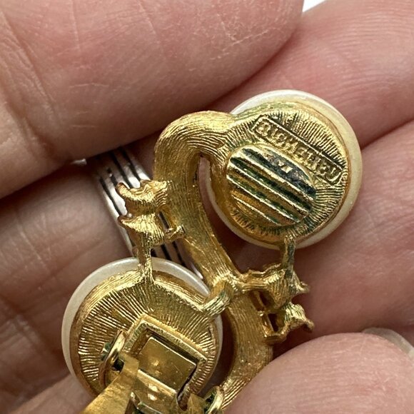 Vintage Richelieu Faux Pearl Gold Tone Rhinestones Jewelry Earrings Clip On - Picture 7 of 15